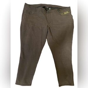 DG2 black Jeans-like Jeggings size 4x NWT black pants